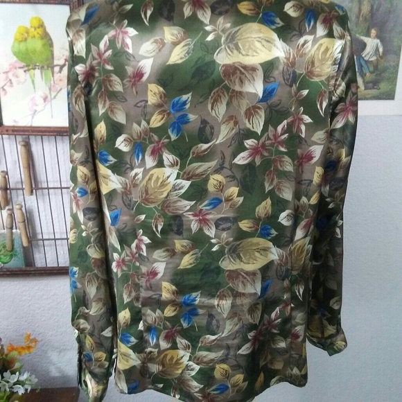 Satin blouse - Picture 2 of 4